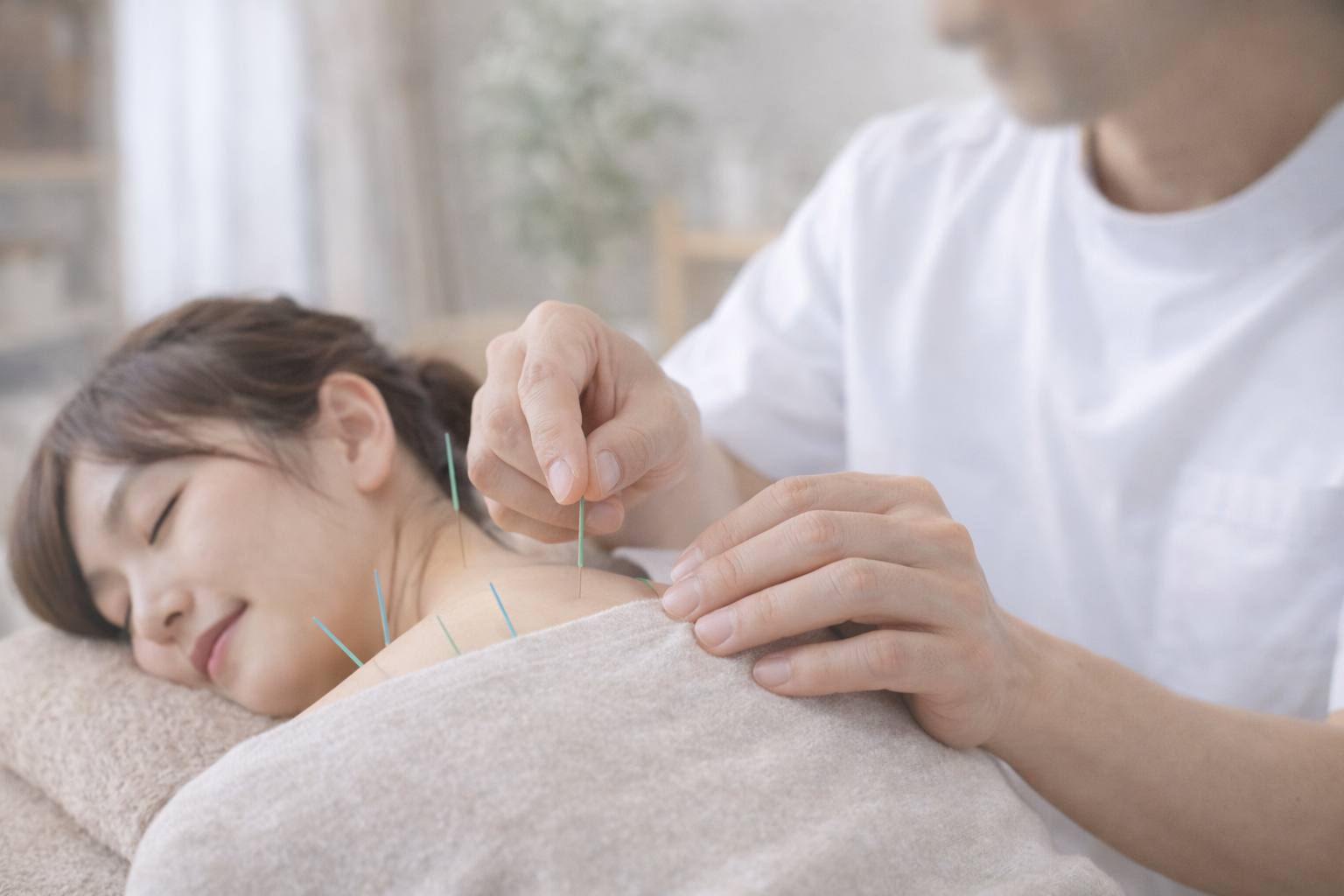 落ち着いた環境で鍼灸施術を行う様子